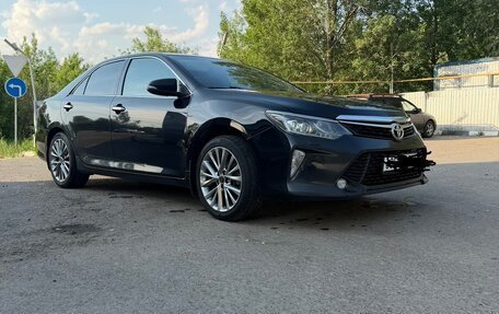 Toyota Camry, 2017 год, 2 100 000 рублей, 2 фотография
