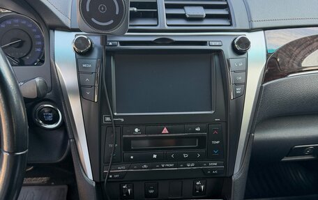 Toyota Camry, 2017 год, 2 100 000 рублей, 8 фотография