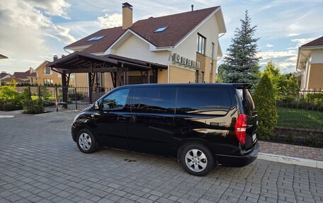 Hyundai Grand Starex Grand Starex I рестайлинг 2, 2014 год, 2 350 000 рублей, 4 фотография