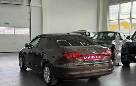 Volkswagen Jetta VI, 2016 год, 1 550 000 рублей, 2 фотография