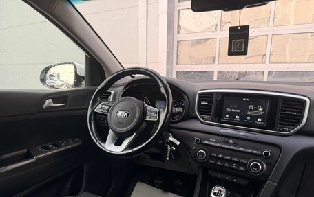 KIA Sportage IV рестайлинг, 2020 год, 1 900 000 рублей, 13 фотография