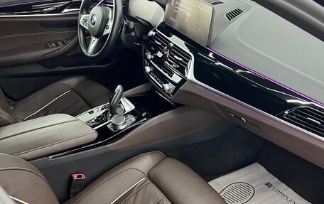 BMW 5 серия, 2021 год, 5 400 000 рублей, 19 фотография