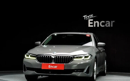 BMW 5 серия, 2022 год, 3 950 000 рублей, 2 фотография