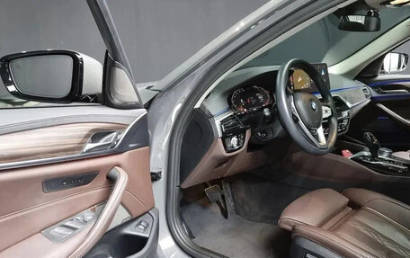 BMW 5 серия, 2022 год, 3 950 000 рублей, 4 фотография