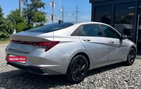 Hyundai Elantra, 2021 год, 1 735 000 рублей, 2 фотография