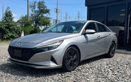 Hyundai Elantra, 2021 год, 1 735 000 рублей, 3 фотография