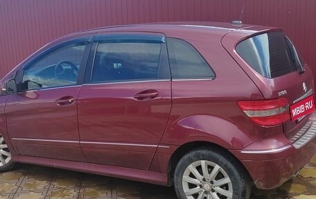 Mercedes-Benz B-Класс, 2011 год, 700 000 рублей, 2 фотография