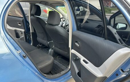 Toyota Yaris III рестайлинг, 2008 год, 480 000 рублей, 9 фотография