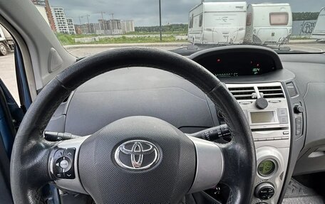 Toyota Yaris III рестайлинг, 2008 год, 480 000 рублей, 15 фотография