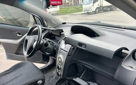 Toyota Yaris III рестайлинг, 2008 год, 480 000 рублей, 12 фотография