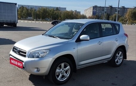 Toyota RAV4, 2006 год, 1 300 000 рублей, 2 фотография