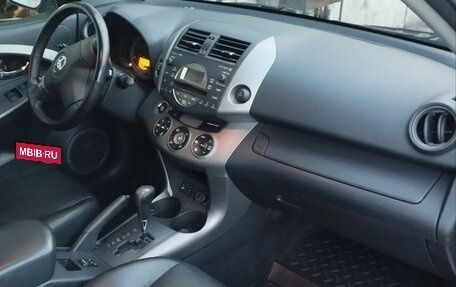 Toyota RAV4, 2006 год, 1 300 000 рублей, 10 фотография