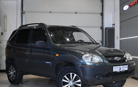 Chevrolet Niva I рестайлинг, 2011 год, 595 000 рублей, 1 фотография