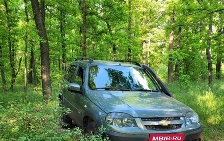Chevrolet Niva I рестайлинг, 2017 год, 730 000 рублей, 1 фотография