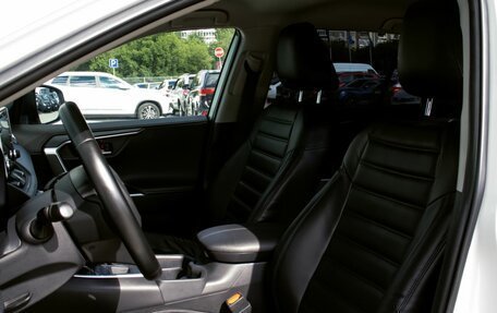 Toyota RAV4, 2020 год, 2 999 000 рублей, 17 фотография