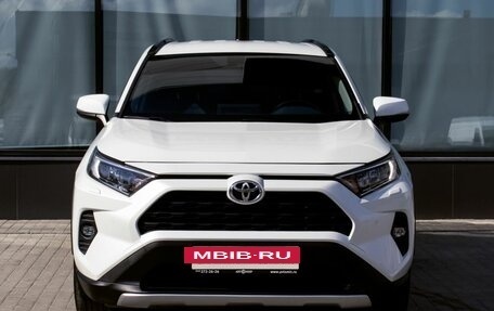 Toyota RAV4, 2020 год, 2 999 000 рублей, 10 фотография
