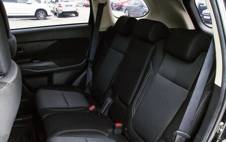 Mitsubishi Outlander III рестайлинг 3, 2021 год, 2 779 000 рублей, 16 фотография
