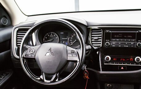 Mitsubishi Outlander III рестайлинг 3, 2021 год, 2 779 000 рублей, 18 фотография