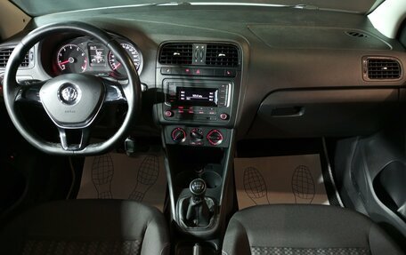 Volkswagen Polo VI (EU Market), 2016 год, 890 000 рублей, 9 фотография