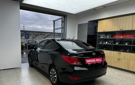Hyundai Solaris II рестайлинг, 2015 год, 1 000 000 рублей, 6 фотография