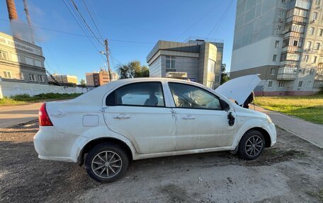Chevrolet Aveo III, 2011 год, 200 000 рублей, 4 фотография