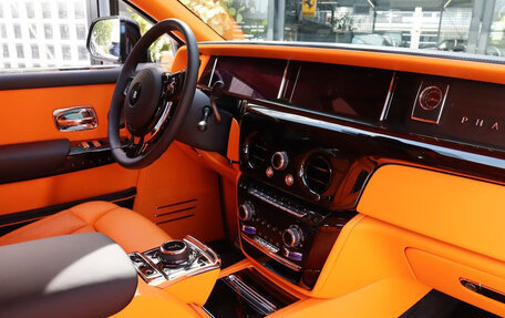 Rolls-Royce Phantom VIII, 2026 год, 73 000 000 рублей, 19 фотография