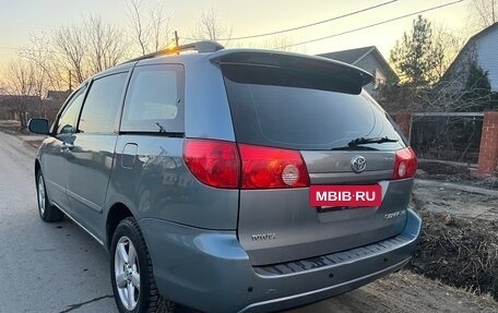 Toyota Sienna II рестайлинг, 2006 год, 1 200 000 рублей, 4 фотография
