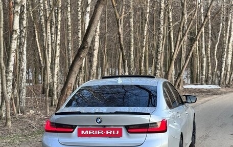 BMW 3 серия, 2019 год, 2 700 000 рублей, 11 фотография