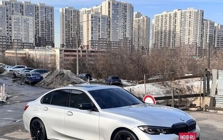 BMW 3 серия, 2019 год, 2 700 000 рублей, 15 фотография