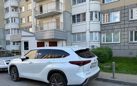 Toyota Highlander, 2025 год, 5 100 000 рублей, 3 фотография