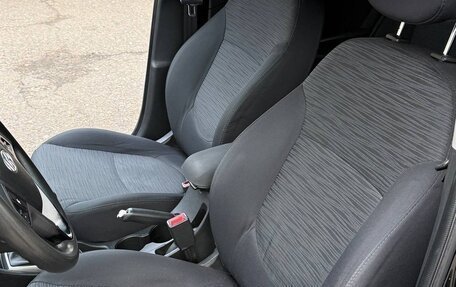 Hyundai Solaris II рестайлинг, 2015 год, 970 000 рублей, 5 фотография