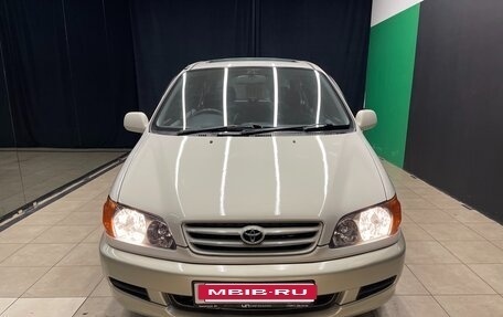 Toyota Ipsum II, 1999 год, 550 000 рублей, 2 фотография