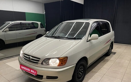 Toyota Ipsum II, 1999 год, 550 000 рублей, 3 фотография