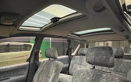 Toyota Ipsum II, 1999 год, 550 000 рублей, 14 фотография