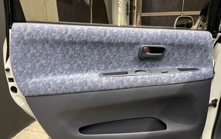 Toyota Ipsum II, 1999 год, 550 000 рублей, 17 фотография