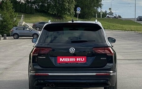Volkswagen Tiguan II, 2018 год, 2 920 000 рублей, 5 фотография