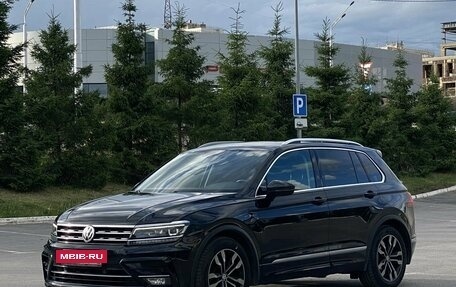 Volkswagen Tiguan II, 2018 год, 2 920 000 рублей, 3 фотография