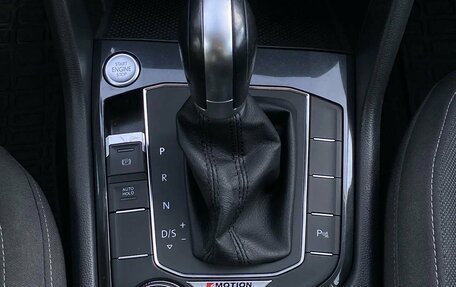 Volkswagen Tiguan II, 2018 год, 2 920 000 рублей, 11 фотография