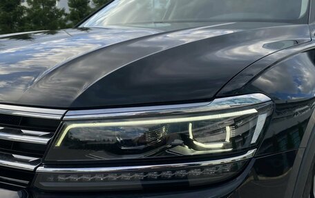 Volkswagen Tiguan II, 2018 год, 2 920 000 рублей, 18 фотография