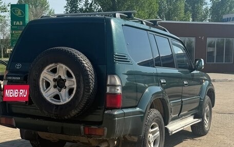 Toyota Land Cruiser Prado 90 рестайлинг, 1997 год, 1 050 000 рублей, 6 фотография