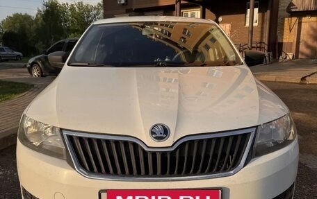 Skoda Rapid I, 2015 год, 930 000 рублей, 2 фотография
