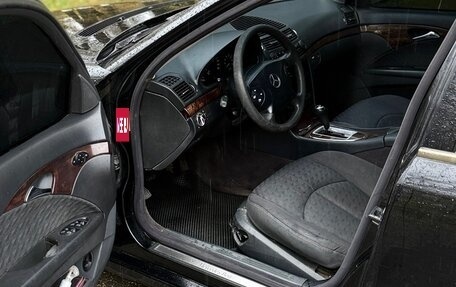 Mercedes-Benz E-Класс, 2003 год, 410 000 рублей, 4 фотография
