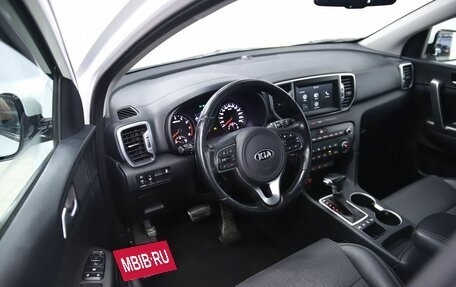 KIA Sportage IV рестайлинг, 2018 год, 2 030 000 рублей, 10 фотография