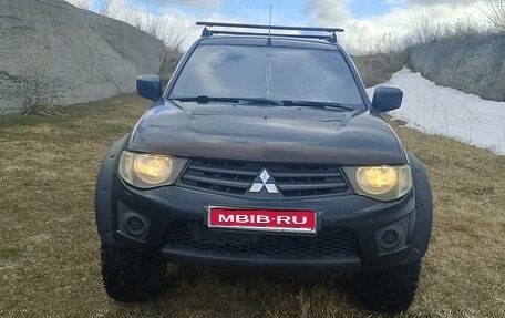 Mitsubishi L200 IV рестайлинг, 2011 год, 1 200 000 рублей, 1 фотография