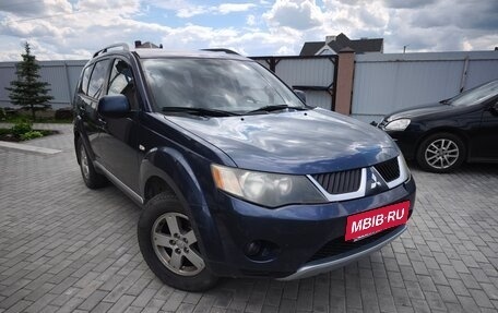 Mitsubishi Outlander III рестайлинг 3, 2008 год, 800 000 рублей, 6 фотография