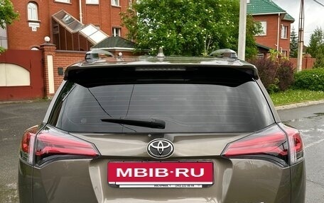 Toyota RAV4, 2017 год, 2 270 000 рублей, 5 фотография