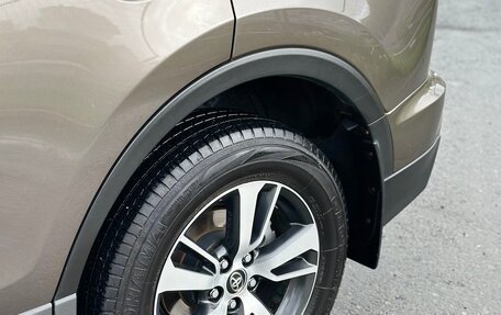 Toyota RAV4, 2017 год, 2 270 000 рублей, 11 фотография