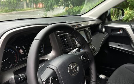 Toyota RAV4, 2017 год, 2 270 000 рублей, 15 фотография