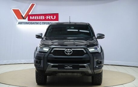 Toyota Hilux VIII, 2021 год, 5 750 000 рублей, 2 фотография