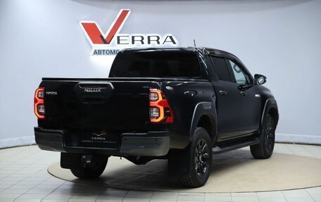 Toyota Hilux VIII, 2021 год, 5 750 000 рублей, 5 фотография